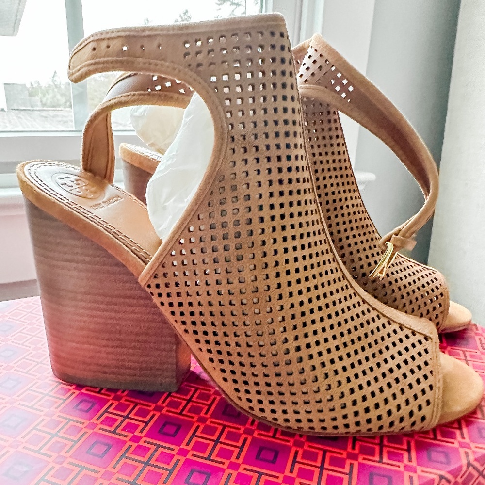 Jesse Perforated Bootie